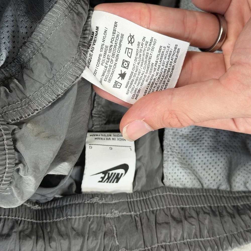 Nike Shorts Mens Large Grey Sportswear Style Essentials Woven Track Drawstring